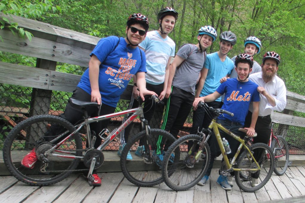 poconos jewish summer camp activity